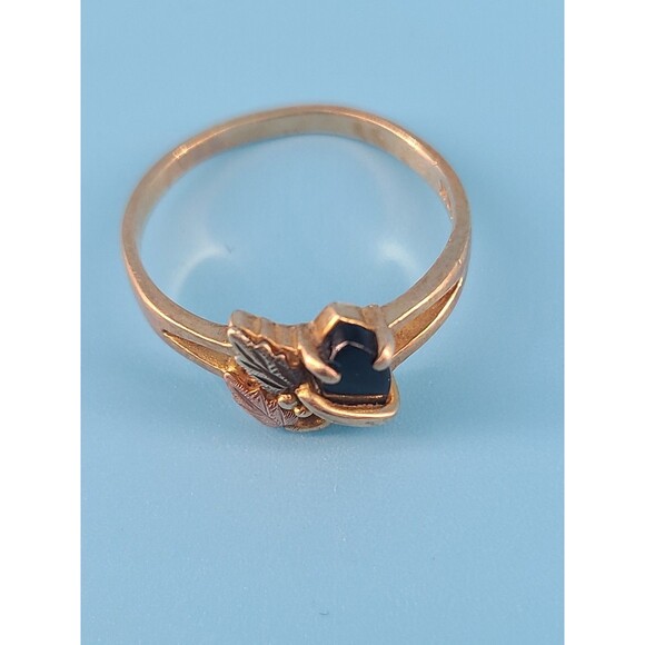 Landstroms Black Hills Gold 10 K Onyx Ring Size 7 (2.35 Grams) - Picture 5 of 5